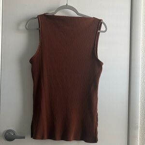 Old Navy Ribbed Bateau Neck side Slits Business Tank Top in Rich Brown SZ M